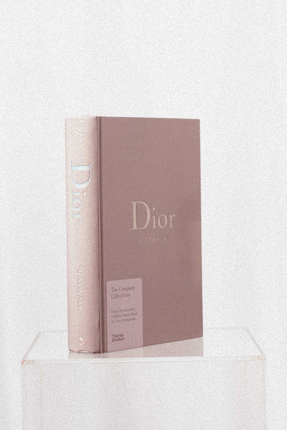 Dior Book